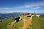 KAM-001955-Das-Gipfelrestaurant-mit-Panorama-der-Hohen-Salve-Fotograf-Hannes-Dabernig